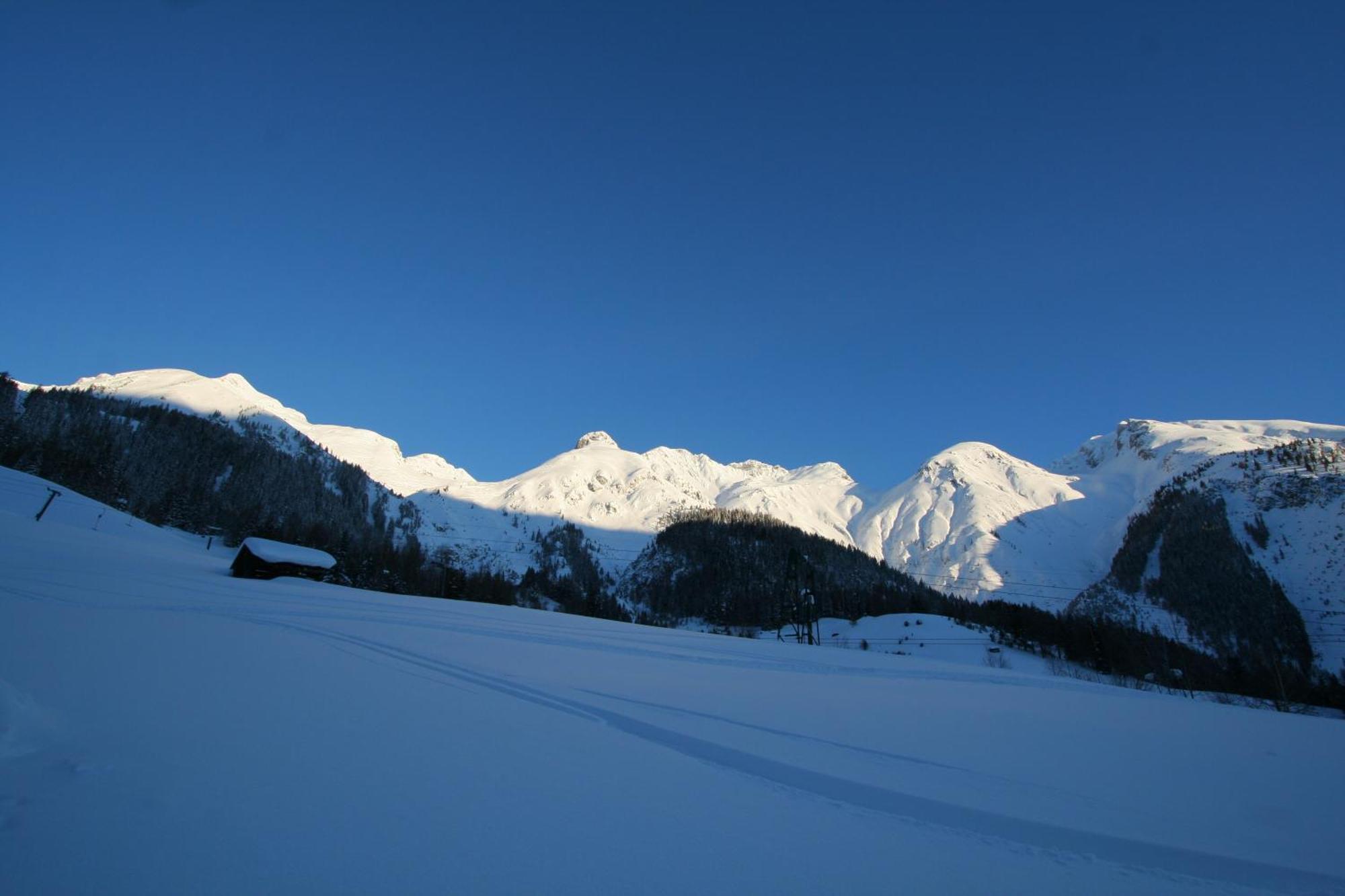 Haus Mattle Lägenhet Pettneu am Arlberg Exteriör bild