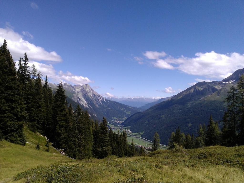 Haus Mattle Lägenhet Pettneu am Arlberg Rum bild