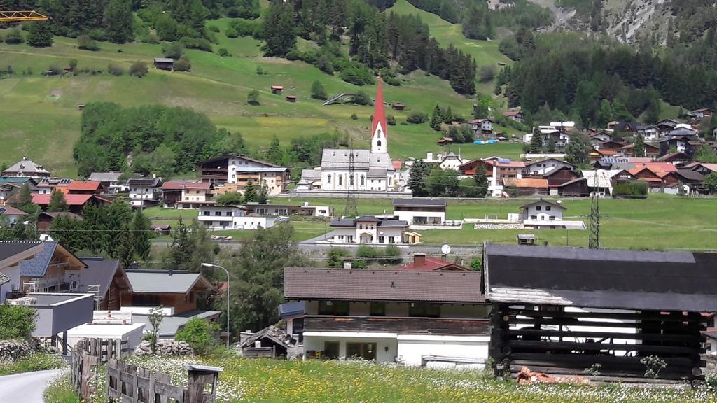 Haus Mattle Lägenhet Pettneu am Arlberg Exteriör bild